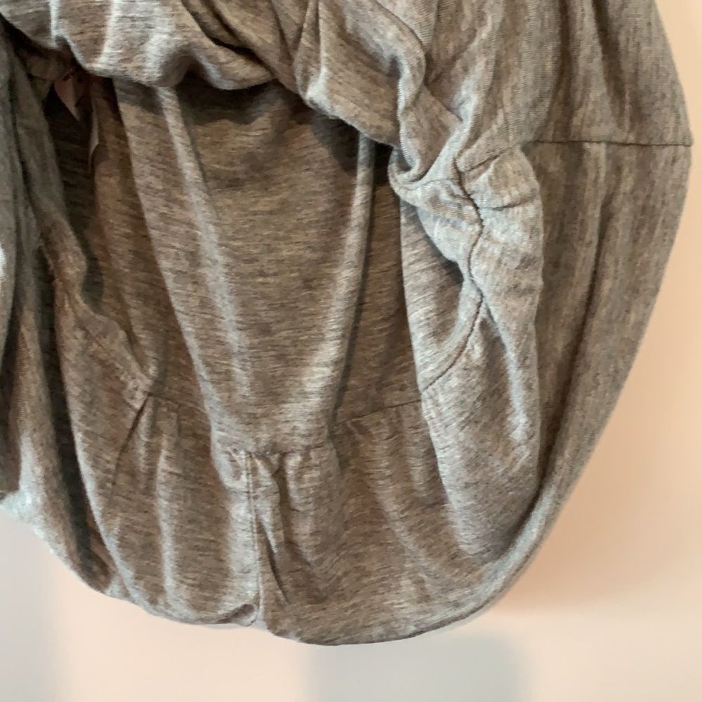SCARLET SKYE Drape Back Embellished Grey Top M - Picture 8 of 9